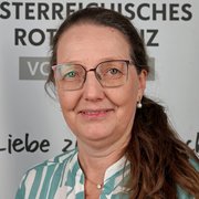 Portraitfoto von FI Dipl. Päd. Aangelika Walser BEd, Sachreferentin Stv. Lesen und Medienkultur