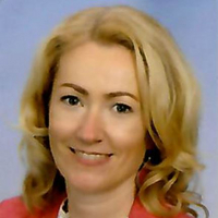 Ein Portraitfoto von Sonja Feldhofer