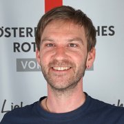 Portraitfoto von David Hahn, Bereichsleiter Jugendrotkreuz, Sachreferent Verkehrserziehung, Kinder- und Jugendschutzbeauftragter