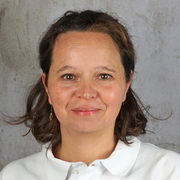 Portraitfoto von Nicole Fischer, Organisation Erste-Hilfe-Kurse